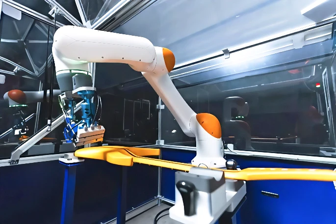 Large robotic end-of-arm tooling (EOAT)